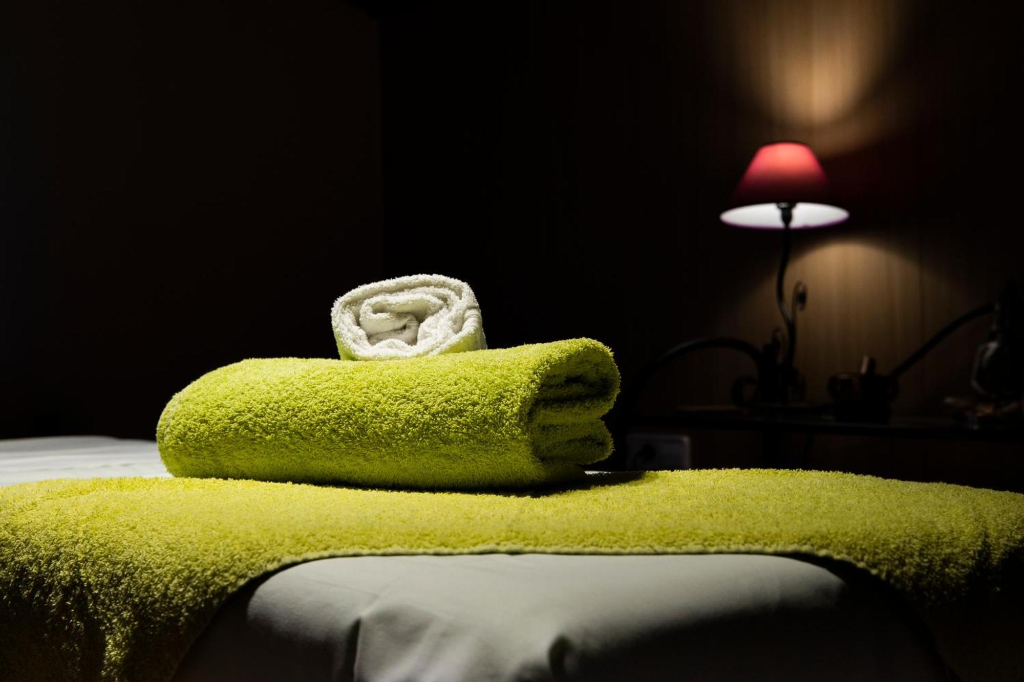 Hostal Montserrat Montseny Dış mekan fotoğraf