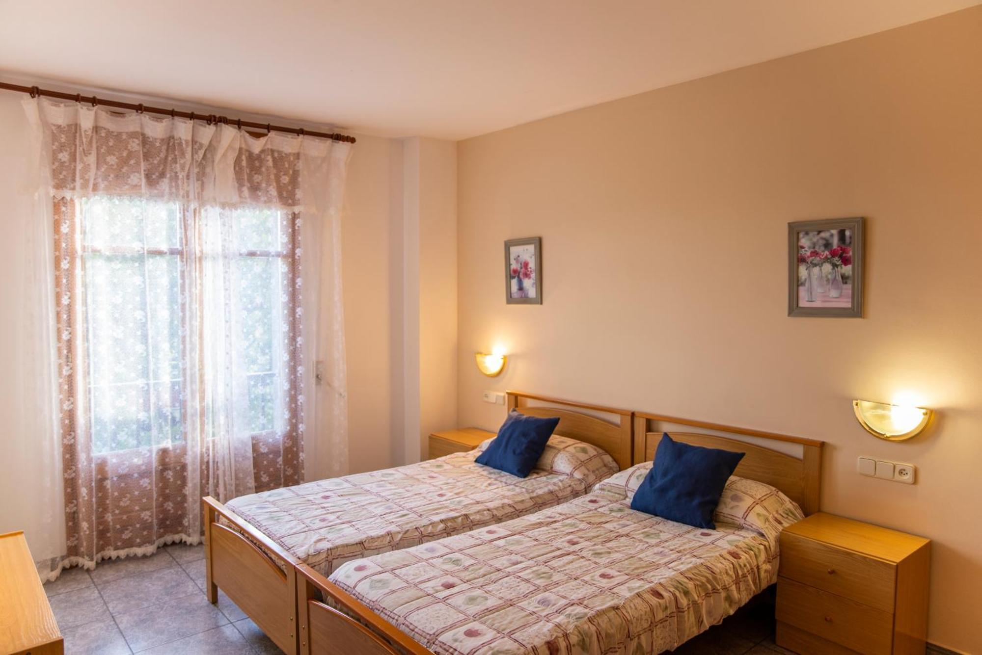Hostal Montserrat Montseny Dış mekan fotoğraf