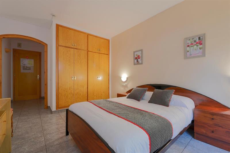 Hostal Montserrat Montseny Dış mekan fotoğraf